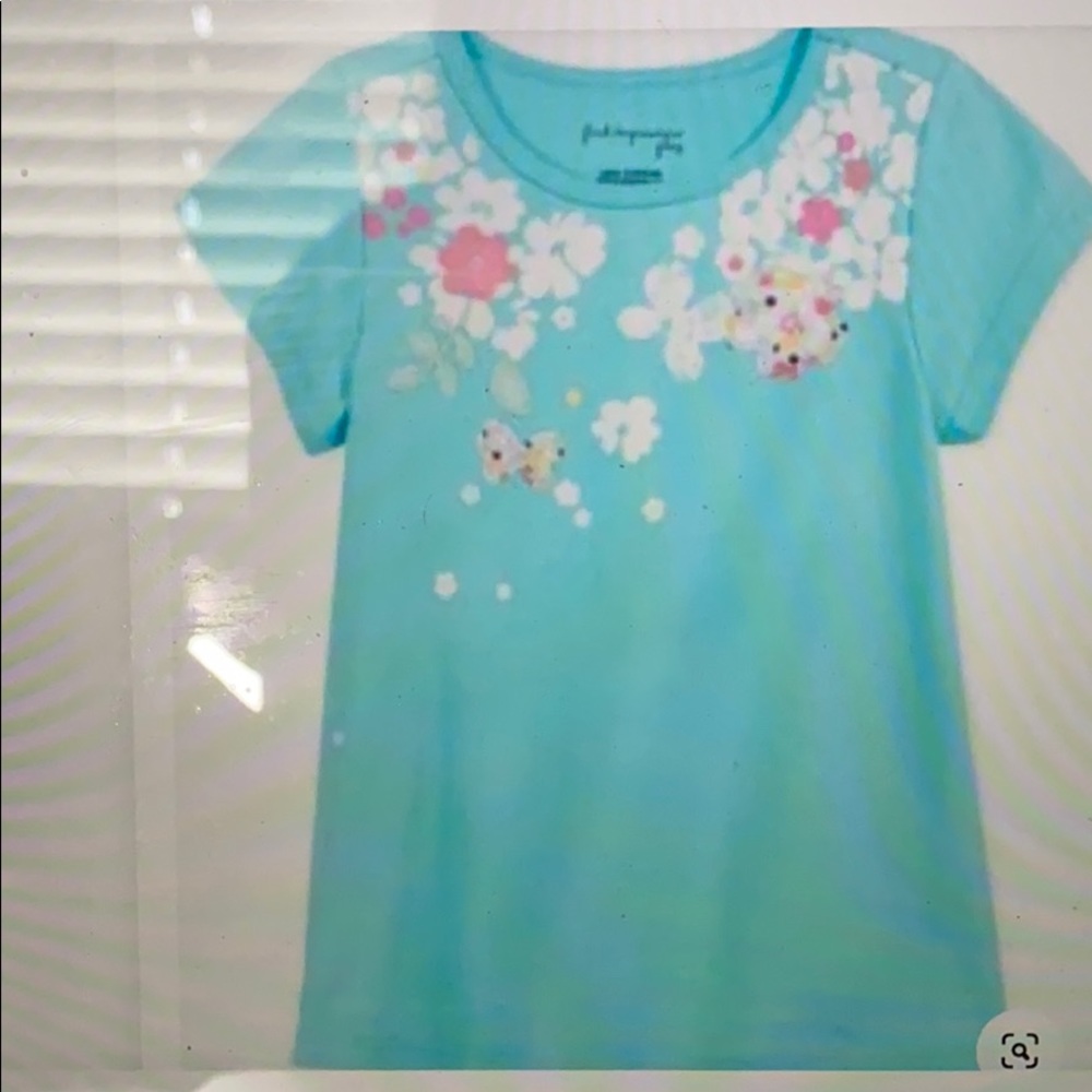 First Impressions Graphic Print T-shirt